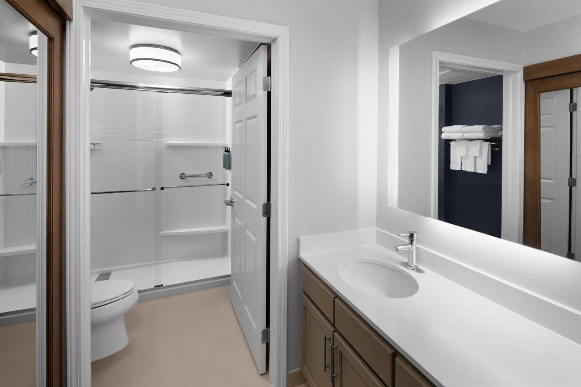 Residence Inn By Marriott Holland Esterno foto